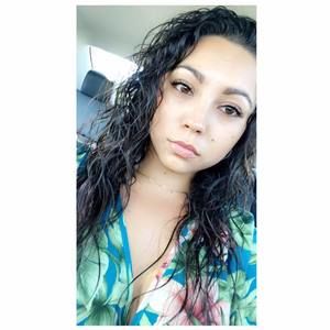 Meet your Posher, Vanessa